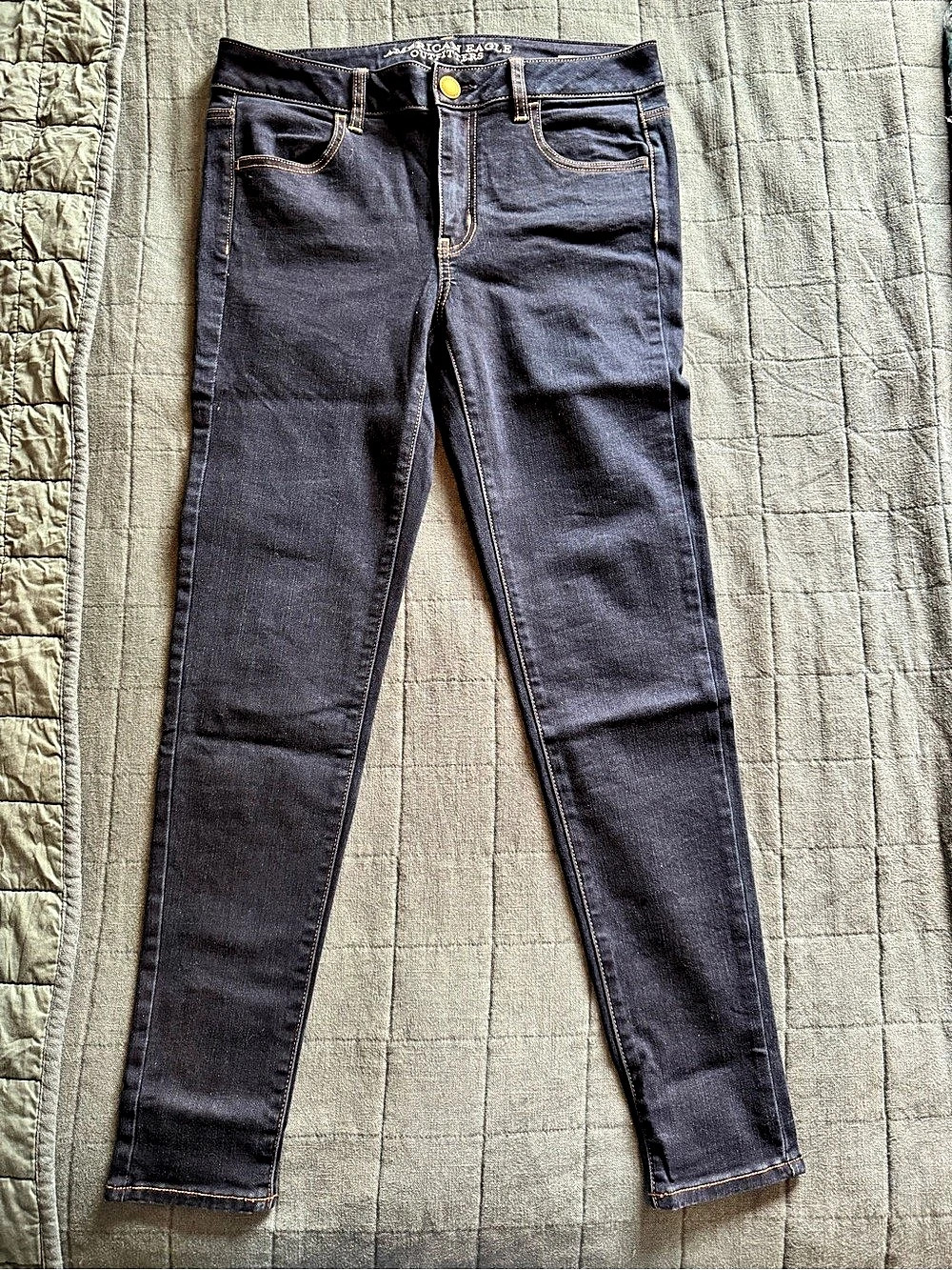 American Eagle Outfitters Dark Blue Skinny Jeans Size 8